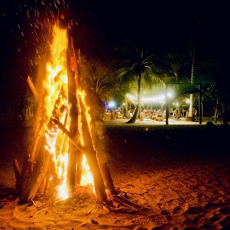 ホテル La Mar De Bien ブリタカ エクステリア 写真